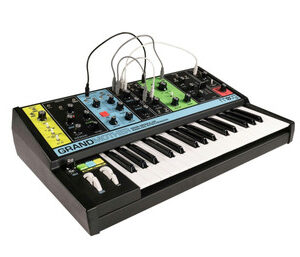 Moog Grandmother Semi-Modular Analogue Synthesizer - Image 2