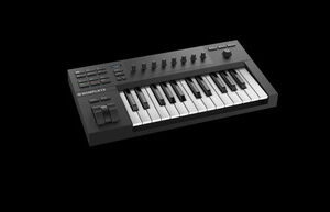 Native Instruments Komplete Kontrol A25 MIDI Keyboard & Controller - Image 6