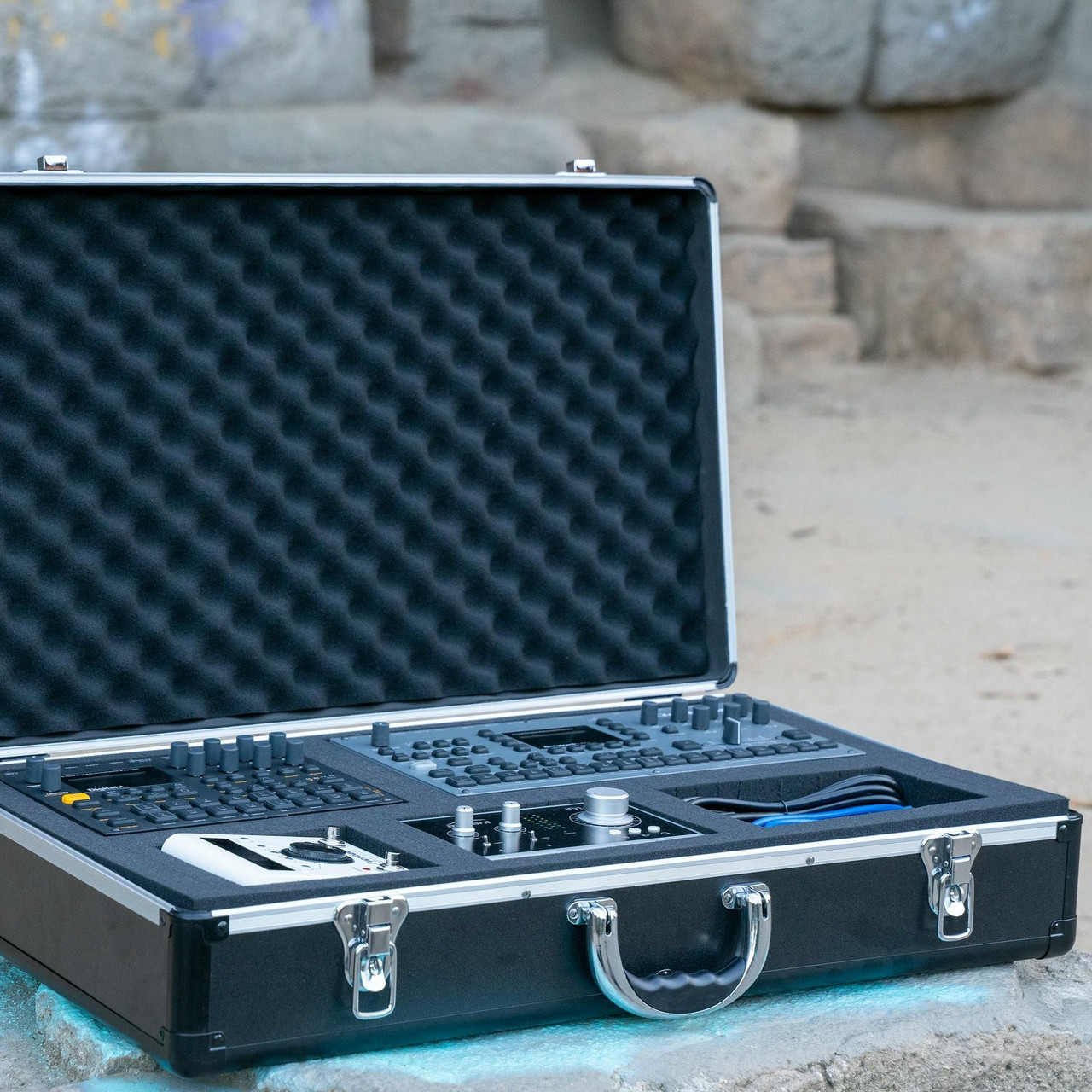 Analog Cases Unison Case Custom Edition - XL - Image 5