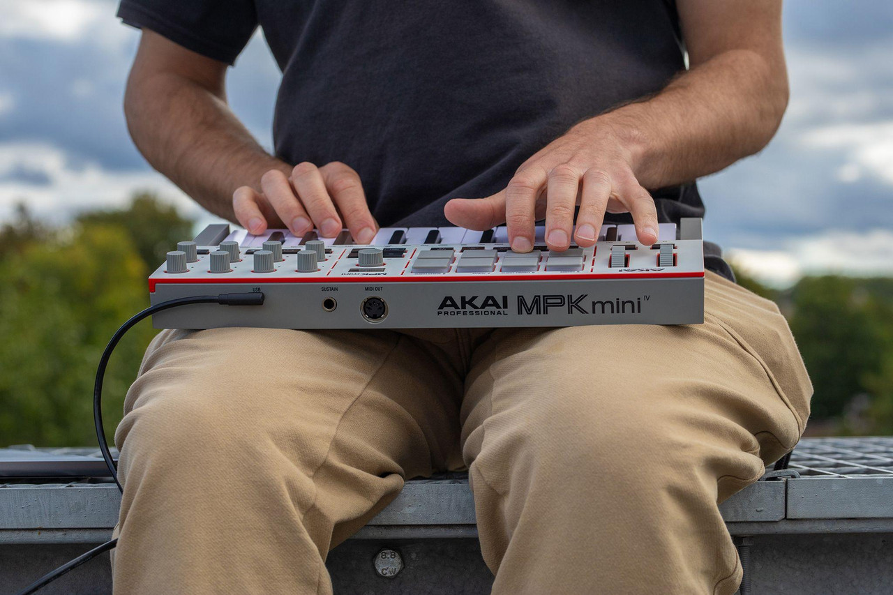 Akai MPK Mini 4 MIDI Keyboard in Grey