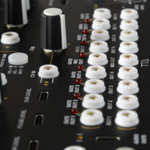 Tiptop Audio Triax 8 Analog Eight-Voice Triangle Core Oscillator - Image 5