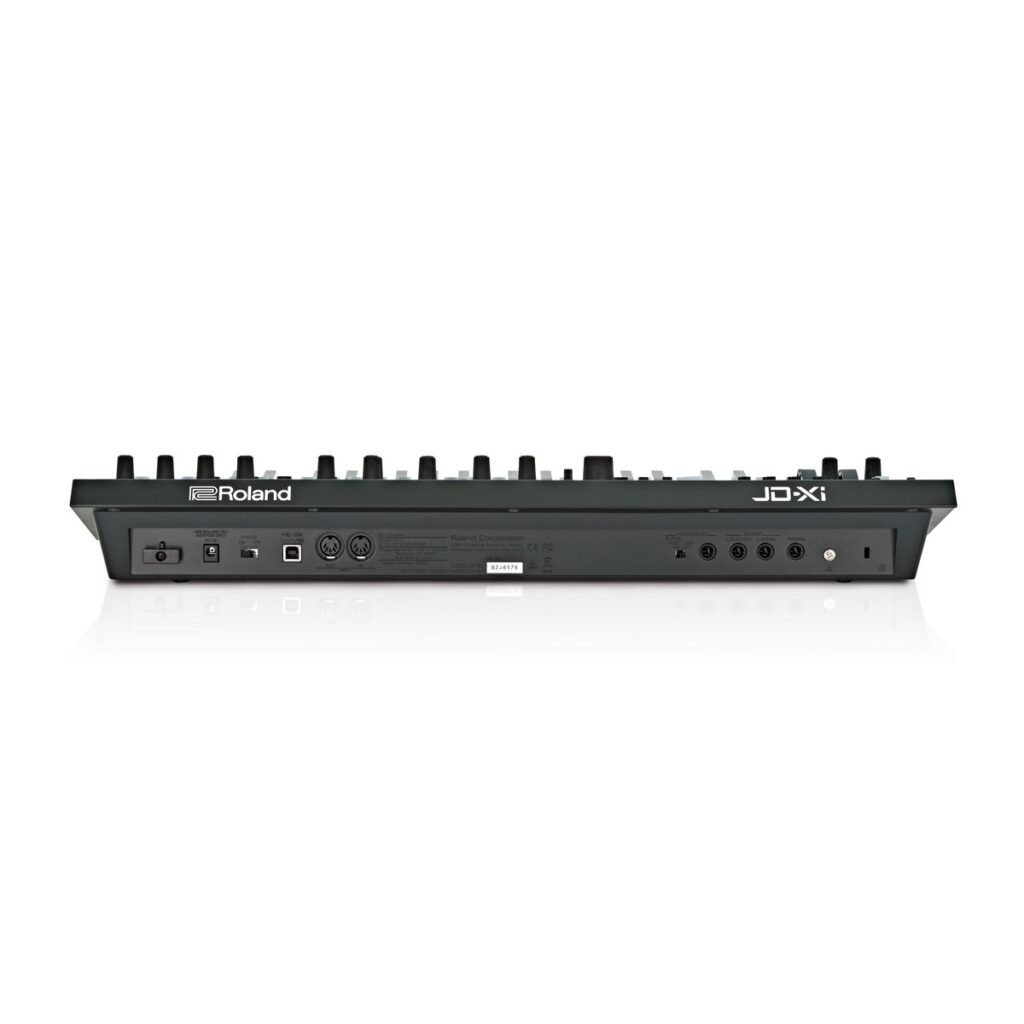 Roland JD-Xi Interactive Analog/Digital Crossover Synthesizer