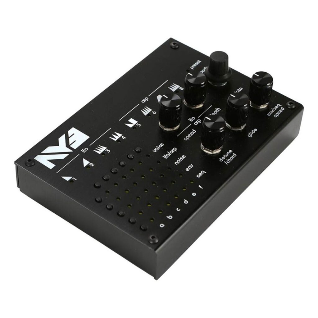 Twisted Electrons AY3 MKII 8-Bit Synthesizer