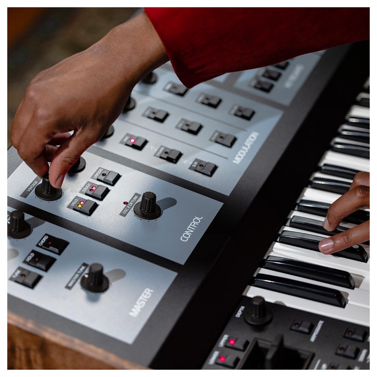 Oberheim OB-X8 Analog Synthesizer - Image 4