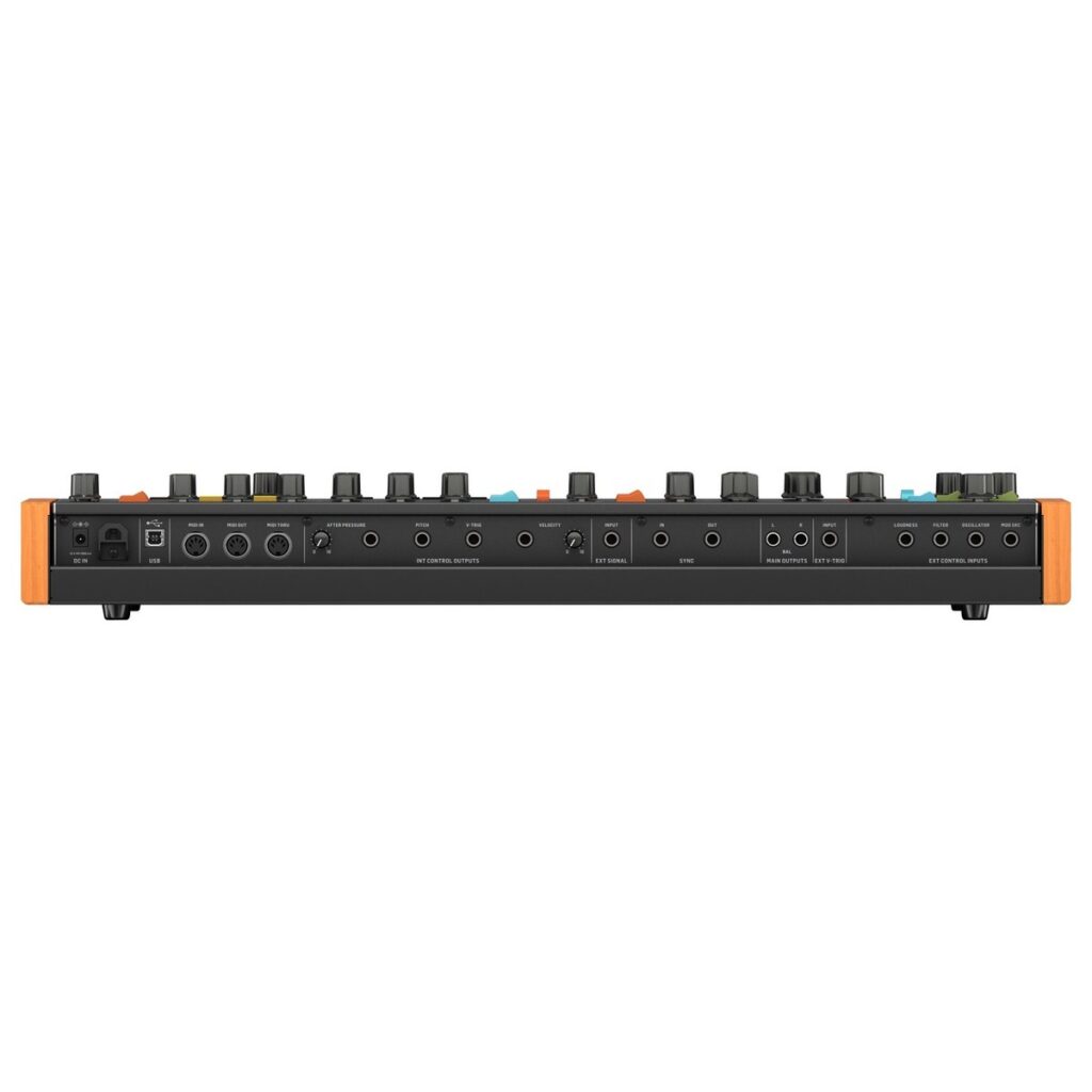 Behringer Poly D Polyphonic 4-Voice Analog Synthesizer
